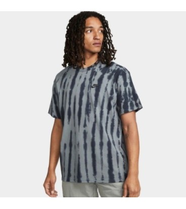 Nike T-Shirt M Prem Essential Dye